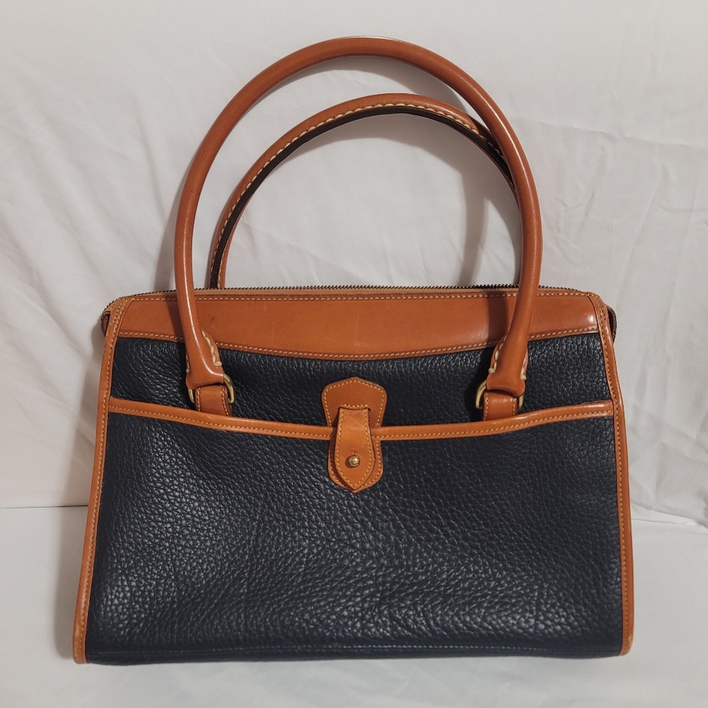 Dooney & Burke Rare Black & British Tan Vintage Shoulder Satchel - Picture 3 of 12